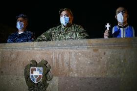 Երբ վտանգ է սպառնում Հայրենիքին, ոստիկանը զինվոր է․ ՀԱՂԹԵԼ ՈՒ ՀԱՂԹԵԼՈՒ ԵՆՔ Երբ վտանգ է սպառնում Հայրենիքին, ոստիկանը զինվոր է․ ՀԱՂԹԵԼ ՈՒ ՀԱՂԹԵԼՈՒ ԵՆՔ