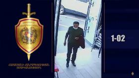 Տեսագրությունում պատկերված անձը կասկածվում է պայուսակ ու բջջային հեռախոսներ գողանալու համար Տեսագրությունում պատկերված անձը կասկածվում է պայուսակ ու բջջային հեռախոսներ գողանալու համար