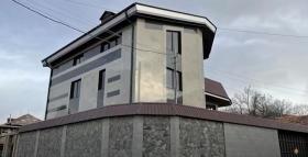 Առանձնատնից գողություն արած անձինք վթարի են ենթարկվել ու բռնվել․ Տարոնի ոստիկանների բացահայտումը Առանձնատնից գողություն արած անձինք վթարի են ենթարկվել ու բռնվել․ Տարոնի ոստիկանների բացահայտումը