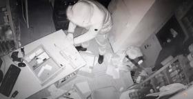 Տղամարդը կասկածվում է գողություն կատարելու մեջ Տղամարդը կասկածվում է գողություն կատարելու մեջ