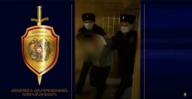 Կապել էր տարեց կնոջ ձեռքերն ու ոտքերը և ոսկեղենը հափշտակել․ Արտաշատի ոստիկանների բացահայտումը Կապել էր տարեց կնոջ ձեռքերն ու ոտքերը և ոսկեղենը հափշտակել․ Արտաշատի ոստիկանների բացահայտումը