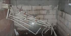 Փորձել էին մանկապարտեզից գողություն անել, բայց Արտաշատի ոստիկանները բռնել էին․ կան ձերբակալվածներ Փորձել էին մանկապարտեզից գողություն անել, բայց Արտաշատի ոստիկանները բռնել էին․ կան ձերբակալվածներ