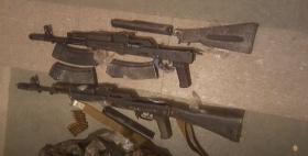 Գորիսի ոստիկանները Արցախից բերված «Կալաշնիկովի» ինքնաձիգներ են հայտնաբերել Գորիսի ոստիկանները Արցախից բերված «Կալաշնիկովի» ինքնաձիգներ են հայտնաբերել