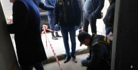 Մահվան ելքով վթարը սպանության պատճառ․ մեկ անձ կալանավորվել է․ Վանաձորի ոստիկանների բացահայտումը Մահվան ելքով վթարը սպանության պատճառ․ մեկ անձ կալանավորվել է․ Վանաձորի ոստիկանների բացահայտումը