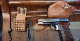 Խուզարկվել են տներ, հայտնաբերվել հրազեններ ու թմրամիջոց․ Մուշի ոստիկանների բացահայտումը Խուզարկվել են տներ, հայտնաբերվել հրազեններ ու թմրամիջոց․ Մուշի ոստիկանների բացահայտումը