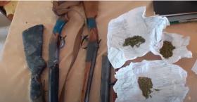 Արտաշատի ոստիկանները խուզարկությամբ ապօրինի զենք-զինամթերք և թմրամիջոց են հայտնաբերել Արտաշատի ոստիկանները խուզարկությամբ ապօրինի զենք-զինամթերք և թմրամիջոց են հայտնաբերել