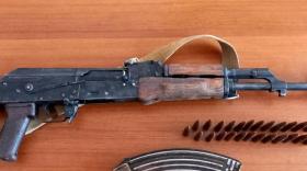 Ոստիկանության Երևան քաղաքի բաժիններում մի խումբ անձինք հանձնել են հրազեններ ու ռազմամթերք Ոստիկանության Երևան քաղաքի բաժիններում մի խումբ անձինք հանձնել են հրազեններ ու ռազմամթերք