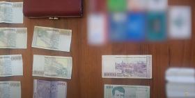 Սևանի ոստիկանները հետախուզվողի են հայտնաբերել, նրա խուզարկությամբ էլ՝ գողացված դրամապանակ Սևանի ոստիկանները հետախուզվողի են հայտնաբերել, նրա խուզարկությամբ էլ՝ գողացված դրամապանակ