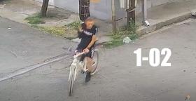 Տեսագրությունում պատկերված անձը կասկածվում է բնակարանային գողության մեջ Տեսագրությունում պատկերված անձը կասկածվում է բնակարանային գողության մեջ