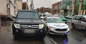 Պարեկները կաշառք տալու կասկածանքով մի տղամարդու բերման են ենթարկել. նյութերն ուղարկվել են հակակոռուպցիոն կոմիտե Պարեկները կաշառք տալու կասկածանքով մի տղամարդու բերման են ենթարկել. նյութերն ուղարկվել են հակակոռուպցիոն կոմիտե