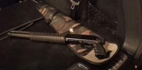 Պարեկները մեքենայի բեռնախցիկից հրացան են հայտնաբերել Պարեկները մեքենայի բեռնախցիկից հրացան են հայտնաբերել