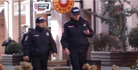 Կողոպուտ Հյուսիսային պողոտայում. պարեկները բռնել են կասկածվողին. նա ձերբակալվել է    	 Կողոպուտ Հյուսիսային պողոտայում. պարեկները բռնել են կասկածվողին. նա ձերբակալվել է