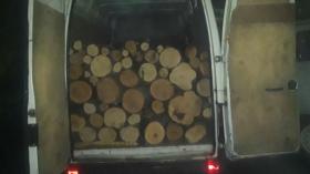 Գորիսի ոստիկանների պայքարը ապօրինի ծառահատումների դեմ շարունակվում է Գորիսի ոստիկանների պայքարը ապօրինի ծառահատումների դեմ շարունակվում է