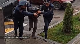 Գողություններ, ապօրինի զենք-զինամթերք. Աշտարակի համայնքային ոստիկանների բացահայտումները Գողություններ, ապօրինի զենք-զինամթերք. Աշտարակի համայնքային ոստիկանների բացահայտումները