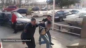 Փորձել էին բանկոմատ գողանալ․ ոստիկանության բացահայտումը Փորձել էին բանկոմատ գողանալ․ ոստիկանության բացահայտումը