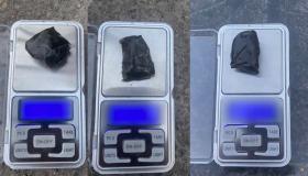 Թմրամիջոցի փաթեթներ տեղադրած քույրերը ձերբակալվել են Թմրամիջոցի փաթեթներ տեղադրած քույրերը ձերբակալվել են