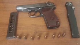 Տղամարդու մոտ «Մակարով», թմրամիջոց և դանակներ կային․ Լոռու պարեկների բացահայտումը Տղամարդու մոտ «Մակարով», թմրամիջոց և դանակներ կային․ Լոռու պարեկների բացահայտումը