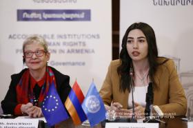 Կին և տղամարդ ոստիկանների կոլեկտիվ ինտելեկտը օժանդակելու է շատ ավելի արդյունավետ ծառայություն ունենալուն. փոխնախարար Արփինե Սարգսյան Կին և տղամարդ ոստիկանների կոլեկտիվ ինտելեկտը օժանդակելու է շատ ավելի արդյունավետ ծառայություն ունենալուն. փոխնախարար Արփինե Սարգսյան