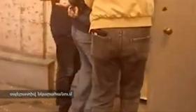 Ոստիկանները թմրամիջոցների իրացման բազմադրվագ դեպք են բացահայտել․ 10 անձ ձերբակալվել է Ոստիկանները թմրամիջոցների իրացման բազմադրվագ դեպք են բացահայտել․ 10 անձ ձերբակալվել է