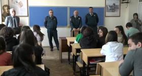 Հանրապետության դպրոցներում անցկացվել են «Դասը վարում է ոստիկանը» խորագրով հանդիպում-զրույցներ Հանրապետության դպրոցներում անցկացվել են «Դասը վարում է ոստիկանը» խորագրով հանդիպում-զրույցներ