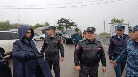 Ոստիկանության պետն ու ՈԶ հրամանատարն այցելել են Սյունիքի մարզի սահմանային անցակետեր Ոստիկանության պետն ու ՈԶ հրամանատարն այցելել են Սյունիքի մարզի սահմանային անցակետեր