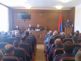 ՆԳՆ ոստիկանության պետ-ներքին գործերի նախարարի տեղակալ, ոստիկանության գեներալ-մայոր Արամ Հովհաննիսյանի նախագահությամբ Երևան քաղաքի վարչությունում տեղի է ունեցել խորհրդակցություն  ՆԳՆ ոստիկանության պետ-ներքին գործերի նախարարի տեղակալ, ոստիկանության գեներալ-մայոր Արամ Հովհաննիսյանի նախագահությամբ Երևան քաղաքի վարչությունում տեղի է ունեցել խորհրդակցություն