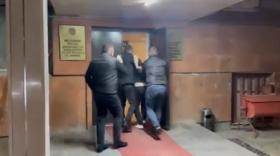 Մեծամորի ոստիկանները նախ հայտնաբերեցին հետախուզվողին, հետո` թմրամիջոց Մեծամորի ոստիկանները նախ հայտնաբերեցին հետախուզվողին, հետո` թմրամիջոց