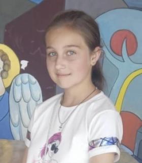 14-ամյա Հռիփսիմե Ավագյանը որովում է որպես անհետ կորած 14-ամյա Հռիփսիմե Ավագյանը որովում է որպես անհետ կորած