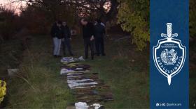 Երևան քաղաքի քրեական ոստիկանները հայտնաբերել են մեծ քանակի զենք-զինամթերք Երևան քաղաքի քրեական ոստիկանները հայտնաբերել են մեծ քանակի զենք-զինամթերք