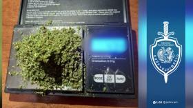 Գեղարքունիքի պարեկերը երևանցի եղբայրներին ներկայացրել են Սևանի համայնքային բաժին. հայտնաբերվել են թմրամիջոցներ Գեղարքունիքի պարեկերը երևանցի եղբայրներին ներկայացրել են Սևանի համայնքային բաժին. հայտնաբերվել են թմրամիջոցներ