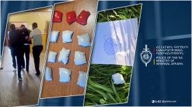 Թմրամիջոցով փաթեթներ տեղադրող տղամարդը ձերբակալվել է․ Ախուրյանի ոստիկանների բացահայտումը Թմրամիջոցով փաթեթներ տեղադրող տղամարդը ձերբակալվել է․ Ախուրյանի ոստիկանների բացահայտումը