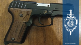 Պարեկների կողմից ձերբակալված երիտասարդի ավտոմեքենայում ատրճանակ կար Պարեկների կողմից ձերբակալված երիտասարդի ավտոմեքենայում ատրճանակ կար