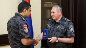 Ոստիկանության պետ-ՆԳ նախարարի տեղակալը բարձր է գնահատել ոստիկանների ցուցաբերած նվիրումն ու պրոֆեսիոնալիզմը․ Քրեական ոստիկանության մի շարք ծառայողներ պարգևատրվել են Ոստիկանության պետ-ՆԳ նախարարի տեղակալը բարձր է գնահատել ոստիկանների ցուցաբերած նվիրումն ու պրոֆեսիոնալիզմը․ Քրեական ոստիկանության մի շարք ծառայողներ պարգևատրվել են