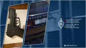 Երևանի պարեկները ձերբակալել են 40-ամյա տղամարդու․ նրա խուզարկությամբ հայտնաբերվել է ատրճանակ Երևանի պարեկները ձերբակալել են 40-ամյա տղամարդու․ նրա խուզարկությամբ հայտնաբերվել է ատրճանակ